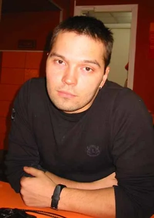 Встаёт совсем другой вопрос — о финансировании этого процесса. В этом случае приоритеты другие и оплачивать такое придётся, скорее всего, родственникам Натальи, иначе она останется там навсегда. Эвакуация — дело очень опасное, дорогостоящее, сложное. И мало того, что на это нужны деньги, надо ещё и понимать, у кого есть техническая возможность вернуть тело, даже если финансовый вопрос удастся решить.