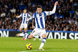 Полузащитник Захарян включен в расширенный список сборной России по футболу