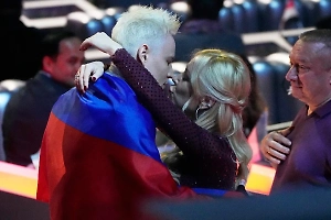 Скоро свадьба? Мизулина вышла в свет с кольцом на безымянном пальце