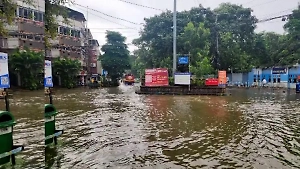 «Я никогда не видел такого»: На Индию обрушились смертельные дожди