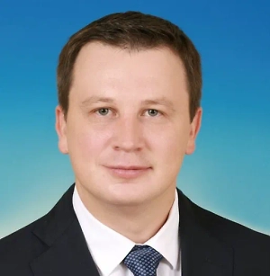 Особенность этой схемы в том, что граждане сами совершают переводы или оформляют кредиты по указанию злоумышленников. Банковские системы видят это как действия клиента, поэтому заблокировать операцию практически невозможно. В итоге жертва остаётся не только без сбережений, но и с долговыми обязательствами.