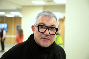 СМИ узнали о новом романе Диброва. Избранница даже моложе жены