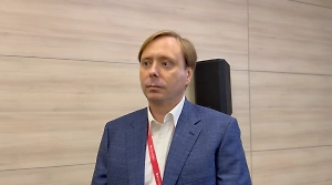 Масляков-младший объяснил, почему искусственный интеллект не угрожает КВН