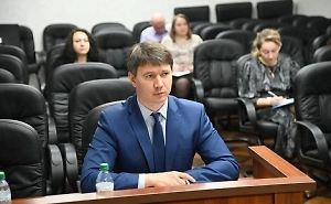 СК подтвердил задержание бывшего главы Алтайкрайимущества после возвращения из-за границы