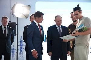 Путину представили концепцию фестиваля уличного искусства «Лица городов»
