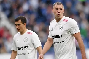 «Одно удовольствие»: Экс-игрок «Акрона» Галоян поделился впечатлениями от работы с Дзюбой