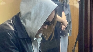 Суд не стал отправлять под домашний арест актрису Аглаю Тарасову