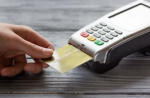 Экономист раскрыл, когда ждать единой платёжной системы России и Китая