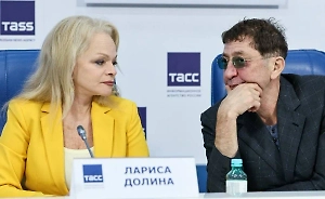 Путин наградил Долину и Лепса орденами