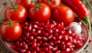 Гранат, лук, помидоры: Составлен список продуктов – убийц рака