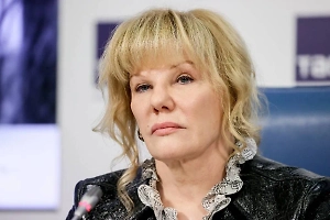 Александру Захарову сняли с единственного спектакля в «Ленкоме»