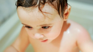 Педиатр ответила, можно ли детям купаться в проруби на Крещение