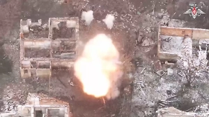 Российский боец подорвал погреб с группой ВСУ с помощью рюкзака с минами