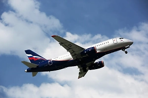 Пассажирский самолёт готовится экстренно сесть в Шереметьево
