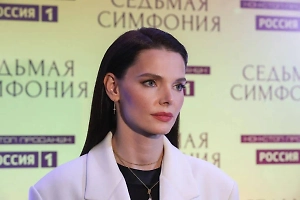 Актриса Елизавета Боярская потребовала «не раскручивать» слухи о госпитализации отца