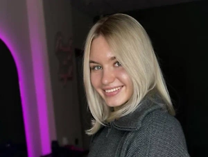 Бойца MMA Дудакову, ударившую тренера после поражения, исключили из UFC