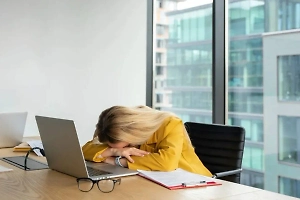 Психолог назвал две причины, из-за которых не хочется работать после отпуска