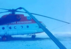 Ветер согнул в дугу лопасти двух вертолётов Ми-8 в Якутии
