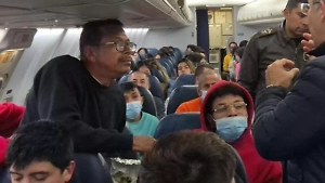 В Колумбии приземлился первый рейс с депортированными из США мигрантами
