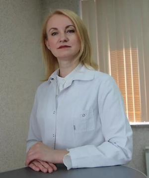 Особое место занимают витамины для лечения пациентов с дегенерацией сетчатки. Им, помимо витаминов группы С и Е, также нужно принимать цинк, другие антиоксидантные препараты. Полезен будет лютеин — он как раз призван замедлить прогрессирование заболеваний сетчатки.