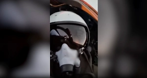 Под прикрытием облаков: Русский ас из кабины Су-34 снял сброс четырёх ФАБов на позиции ВСУ