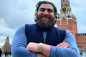 Блогеру Арсену Маркаряну грозит уголовка за призывы запускать дроны по жилым домам