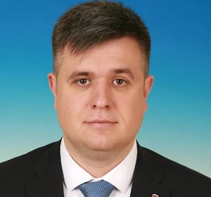 После историй о чипах из стиральных машин и микроволновок европейцы решили, что «Орешник» «работает на игровых приставках», и вознамерились их запретить. Функционеры ЕС в своëм репертуаре. Как относительно их ненависти к России и всему русскому, так и в непрофессионализме