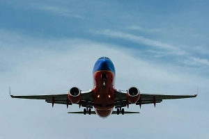 Работа аэропортов приостановлена уже в трёх российских городах