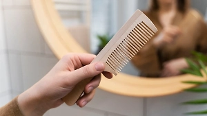 В зоне риска все: Врач предупредила о риске возникновения аллергии из-за обычной расчёски