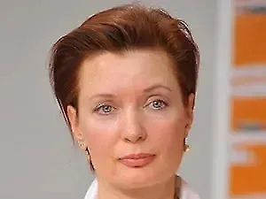 Не все хорошо переносят экзотические фрукты, и личи может вызвать аллергию, как и другая экзотика. За счёт пектина он не очень подходит людям с непереносимостью клетчатки, вздутием или воспалениями желудочно-кишечного тракта. Личи содержит кислоту, поэтому людям с подагрой и сахарным диабетом нужно потреблять его осторожно, так как там есть сахар и переедать не стоит. 