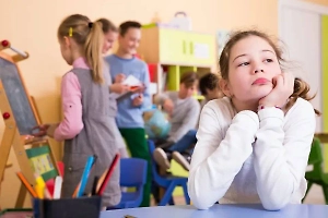 В Минпросвещения призвали создать школьникам условия для романтических отношений