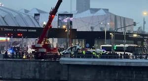 Life.ru узнал личность владельца автомобиля, упавшего в Москву-реку
