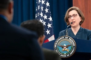 Главный координатор поставок оружия Украине ушла из Пентагона