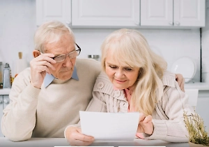 Стало известно, кому повысят пенсии с 1 февраля