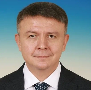 Это и несколько десятков гендеров (а к моменту принятия Армении, кто знает, может, уже и сотни), и проблемы с мигрантами, и торжество «толерантности», когда нормальные семьи мужчин и женщин оказываются в самом бесправном положении. Кроме того, это обязанность строго следовать политике Запада — прежде всего антироссийской и глобалистской. А также множество других сюрпризов, о многих из которых заранее и не сообщают.