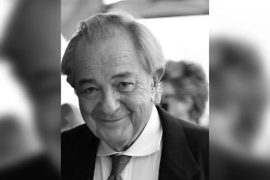 Умер итальянский актёр Ремо Джироне, прославившийся ролью в сериале Спрут