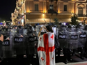 Президент Грузии обвинил иностранные спецслужбы в управлении беспорядками