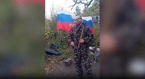 «Slava Russia!» Доброволец СВО из Британии сжёг свой паспорт