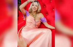 Полина Диброва спустя 18 лет влезла в платье с конкурса красоты и пожаловалась на «нервы»