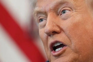 Трампа вновь заподозрили в «умственных проблемах» из-за странного общения