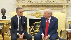 Президент Финляндии прибыл в Белый дом на встречу с Трампом