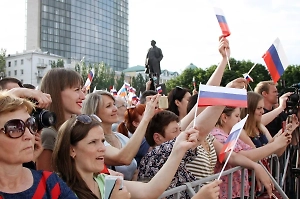 В Донецке прошёл концерт в честь годовщины воссоединения Донбасса с Россией