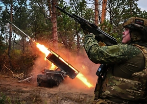 Новости СВО. ВС РФ выбивают боевиков из Волчанска и Купянска, жителям Сумской области советуют переезжать в сёла, Вашингтон перестал вооружать Киев, 4 октября