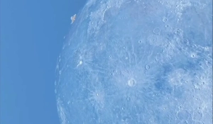 Ученые NASA зафиксировали уникальное событие — падение астероида на Луну