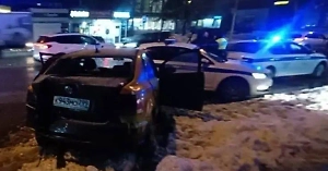 В Новосибирске задержали пьяного водителя, который сбил людей на остановке