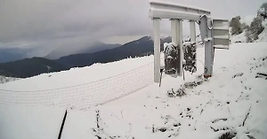 В горах Красной Поляны в Сочи выпал первый снег