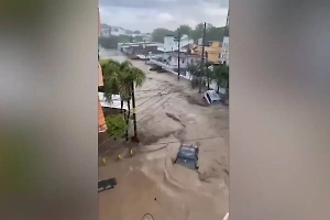 Мексику накрыло мощное наводнение: уже 37 погибших, тысячи домов под водой