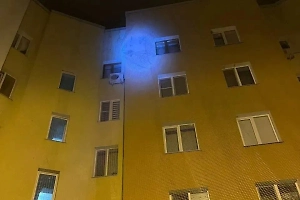 FPV-дроны атаковали многоквартирный дом и автомобиль в Шебекине