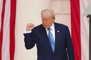 «Да благословит Бог миротворца»: Jerusalem Post посвятил Трампу первую полосу