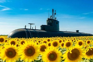 Медведев пошутил про подлодку в степях Украины